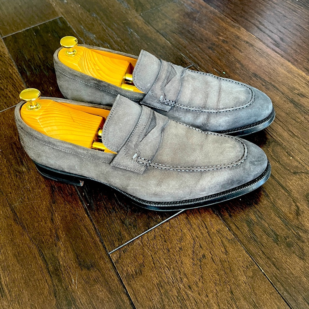 Magnanni & Saks Fifth Avenue Gray Suede Loafers